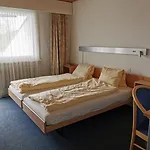 Erlebnisland Grizzlybaer Hotel Langenbuhl