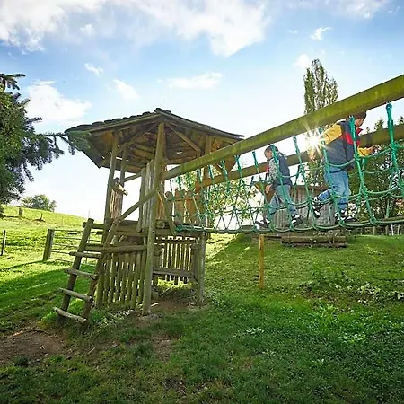 Erlebnisland Grizzlybär Hotel Langenbuhl