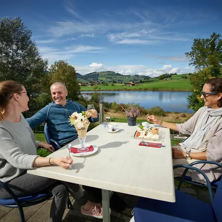 Erlebnisland Grizzlybaer Hotel Langenbuhl