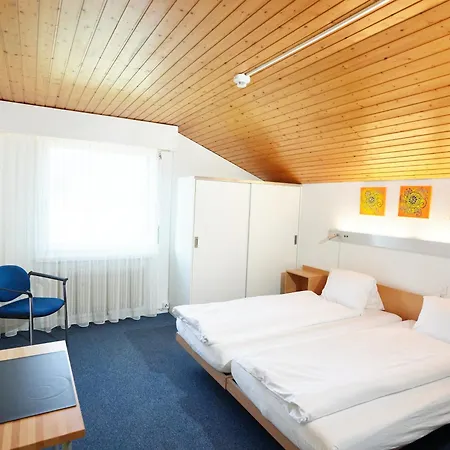 Erlebnisland Grizzlybaer Langenbuhl