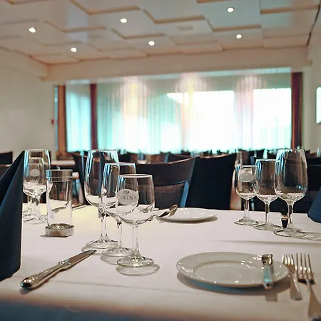 Erlebnisland Grizzlybaer Hotel *